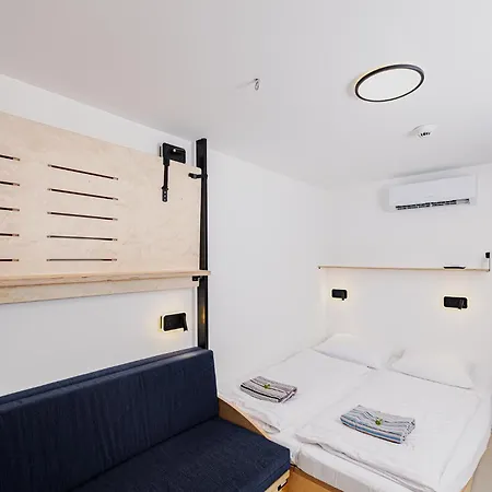 Yachter Club Modra Cajka 船屋 布拉迪斯拉发