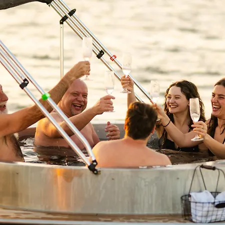 Yachter Club Modra Cajka 船屋 3*