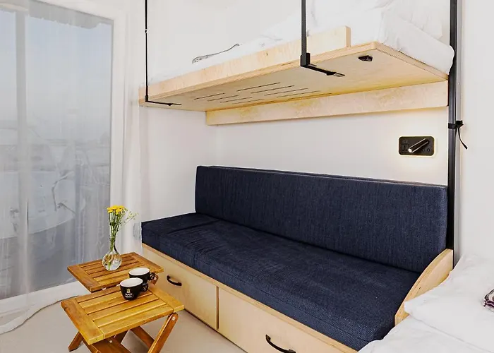 Yachter Club Modra Cajka Hotel na wodzie