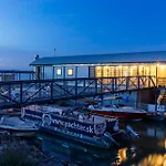 Botel Yachter Club Modra Cajka Pressburg