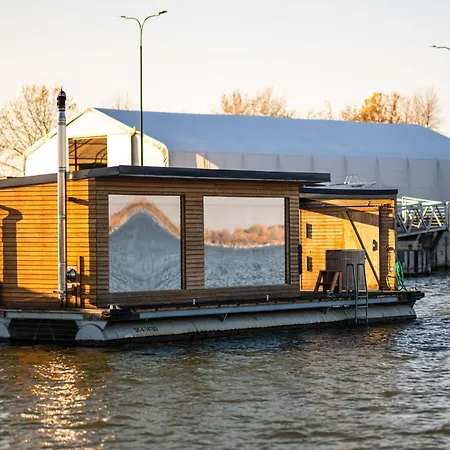 Yachter Club Modra Cajka Botel Bratislava