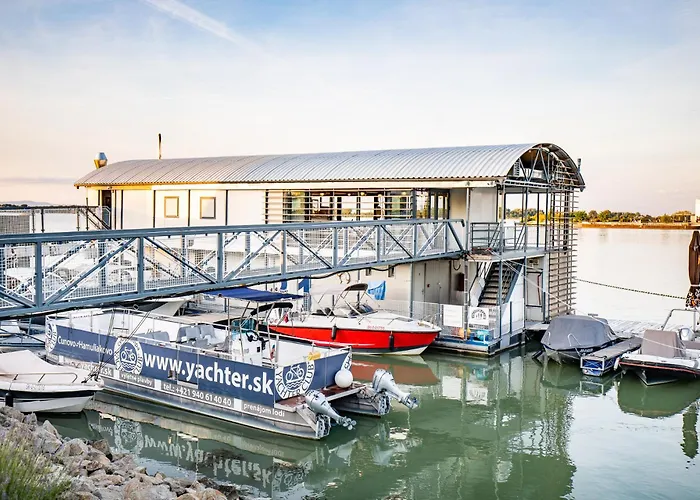 Yachter Club Modra Cajka Pressburg